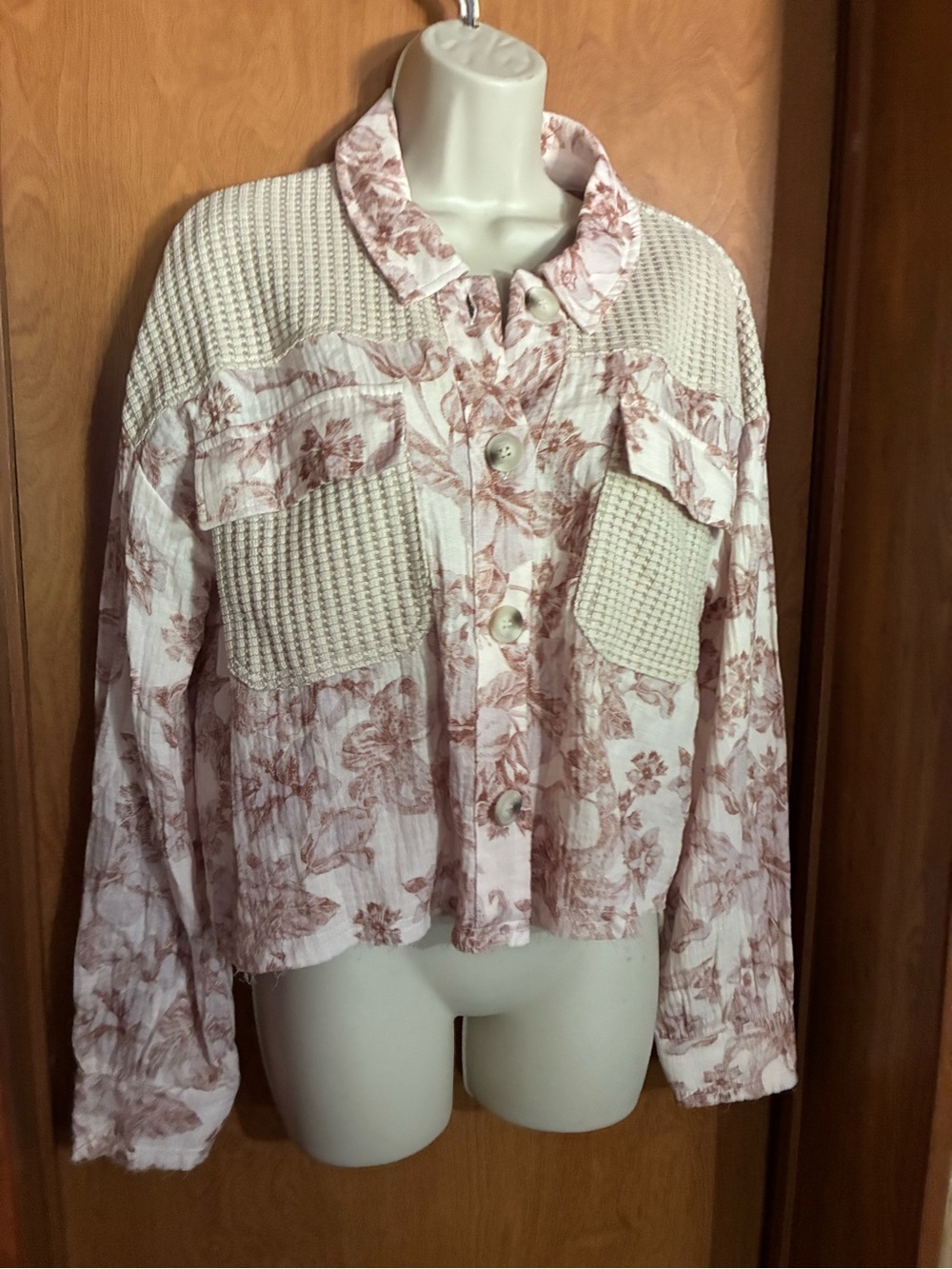 Mystree Cream and Dusty Rose Floral Button-Down Shirt